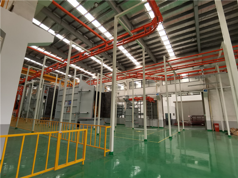 大型积放式喷涂设备